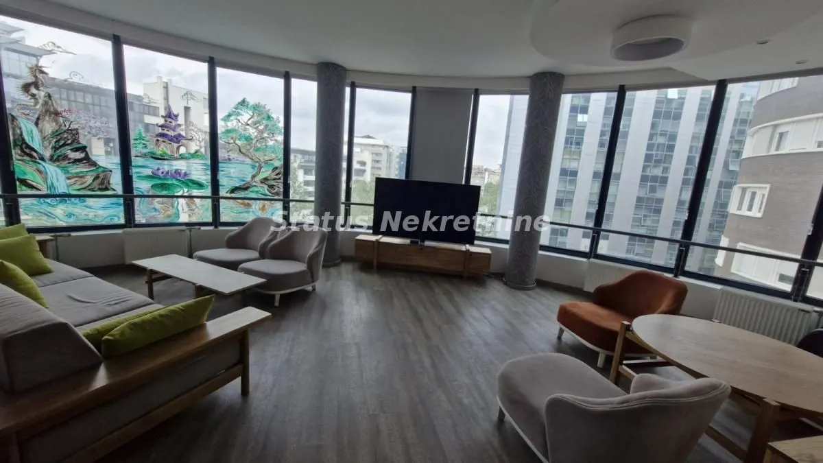 Izdavanje, četvorosoban stan, 116m², Novi Sad, Srbija