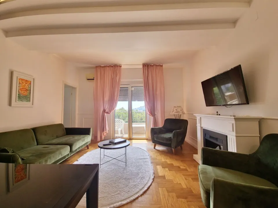 Rent, one bedroom apartment, 42m², Budva, Crna Gora