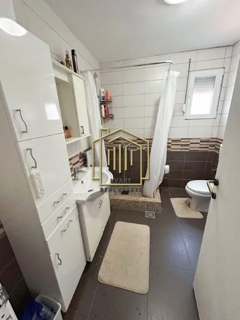 Sale, house, 220m², Podgorica, Crna Gora