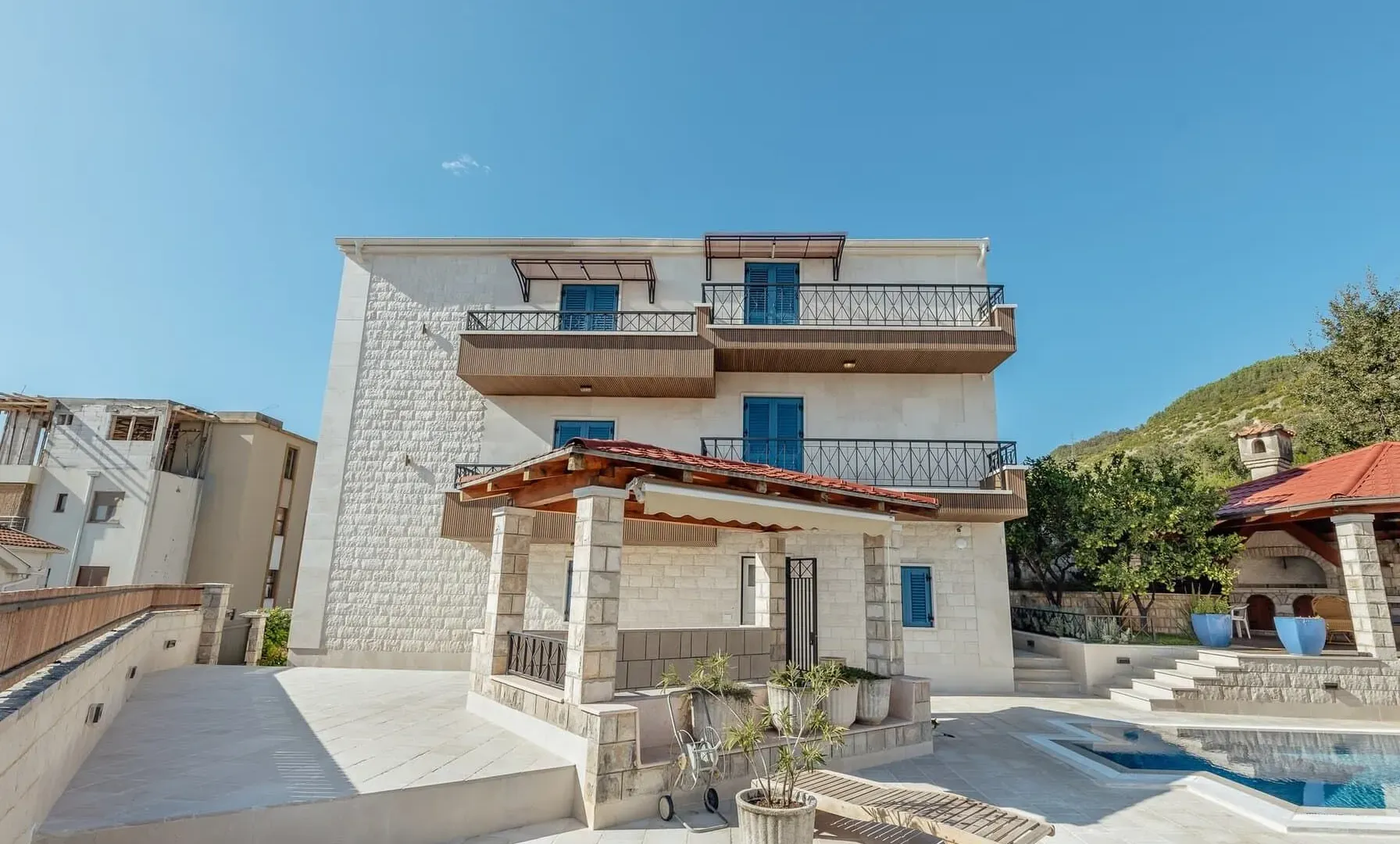 Sale, house, 240m², Kavač, Kotor