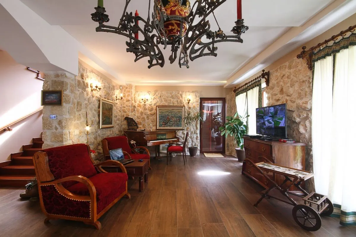 Sale, house, 497m², Prčanj, Kotor