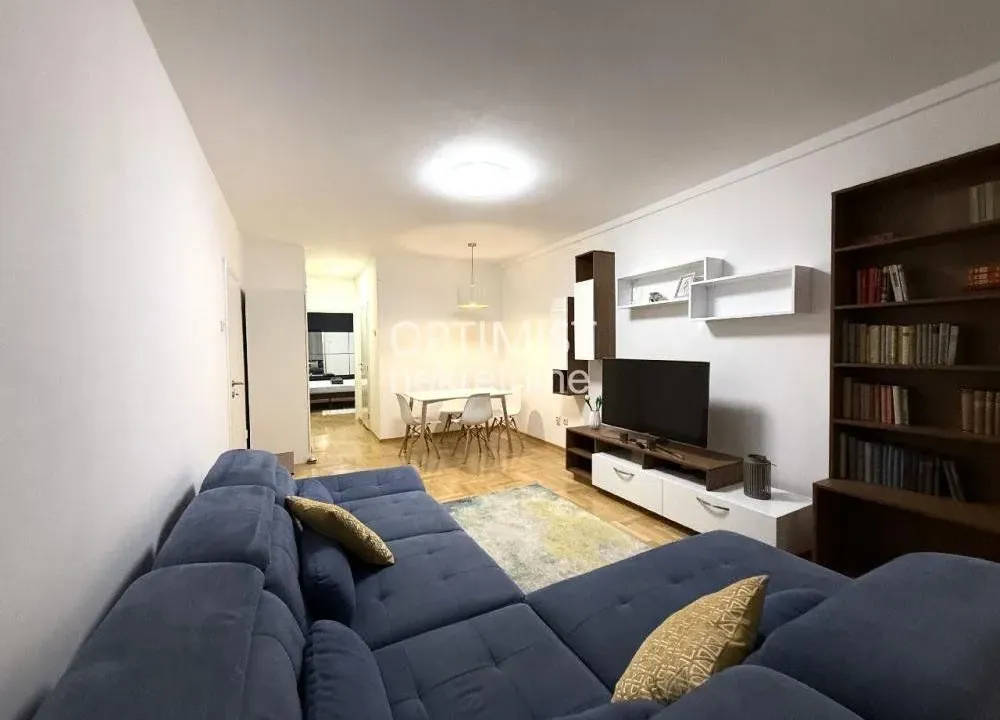 Izdavanje, trosoban stan, 60m², Botanička Bašta, Palilula Sve Podlokacije