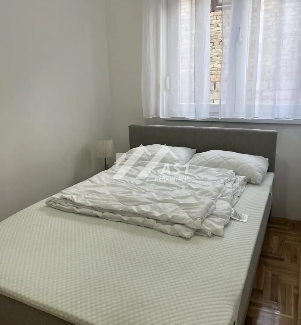 Izdavanje, jednosoban stan, 31m², Adamovićevo Naselje, Novi Sad Sve Podlokacije