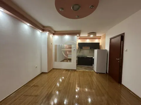 Izdavanje, poslovni prostor, 91m², Podbara, Novi Sad Sve Podlokacije
