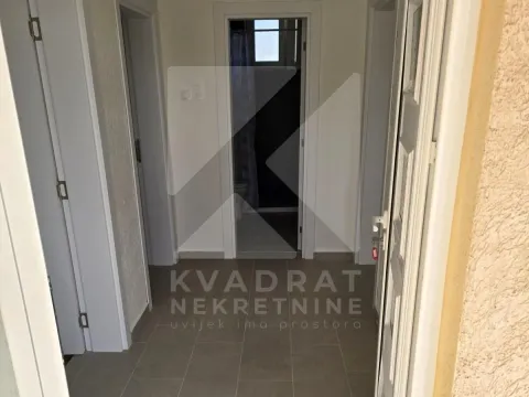 Izdavanje, poslovni prostor, 75m², Gornja Gorica, Podgorica - image 8