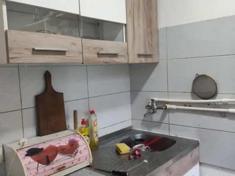 Prodaja, trosoban stan, 57m², Kragujevac, Srbija - image 4