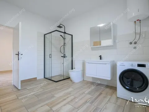 Sale, house, 118m², Tivat, Crna Gora - image 11