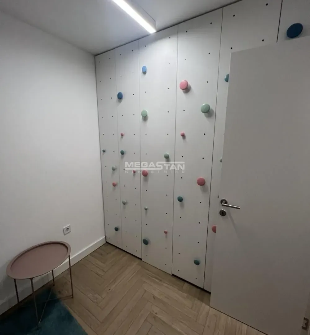 Prodaja, dvosoban stan, 40m², Kraljevi Čardaci, Kopaonik