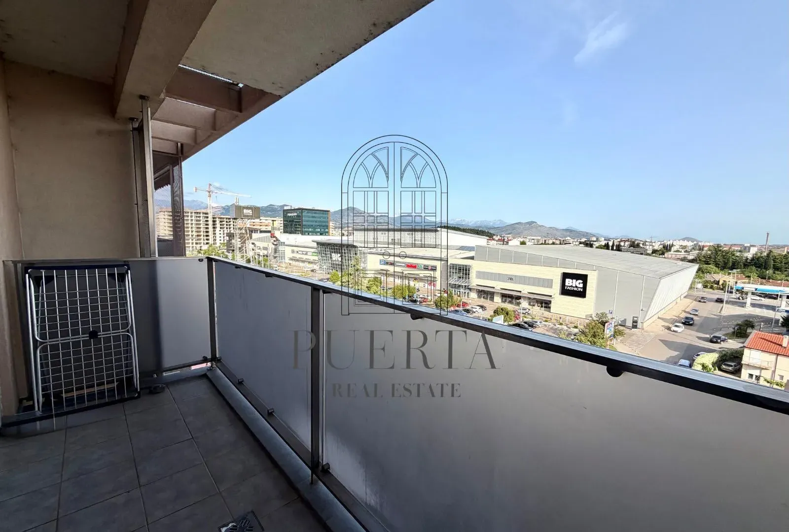 Prodaja, jednosoban stan, 44m², City Kvart, Podgorica