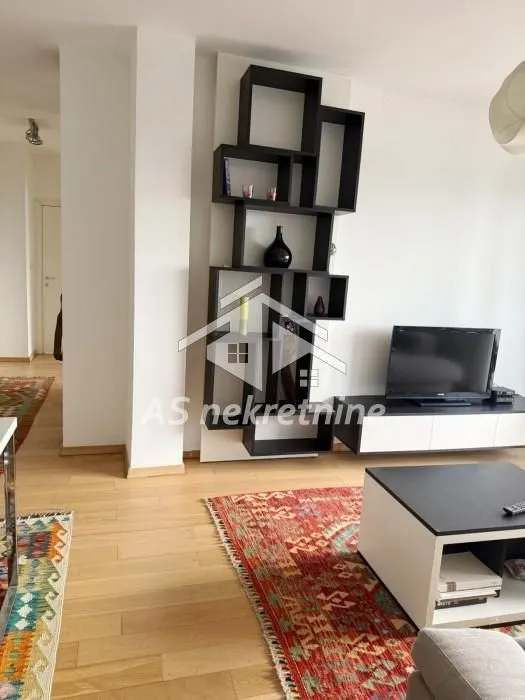 Rent, three bedroom apartment, 73m², Crveni Krst, Beograd