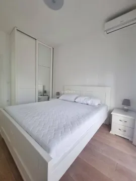 Rent, three bedroom apartment, 90m², Bečići, Budva - image 5