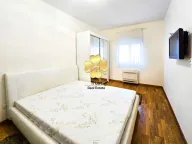 Izdavanje, dvosoban stan, 70m², City Kvart, Podgorica - image 7