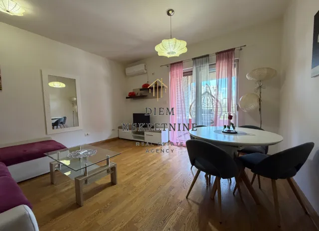 Rent, one bedroom apartment, 50m², City Kvart, Podgorica