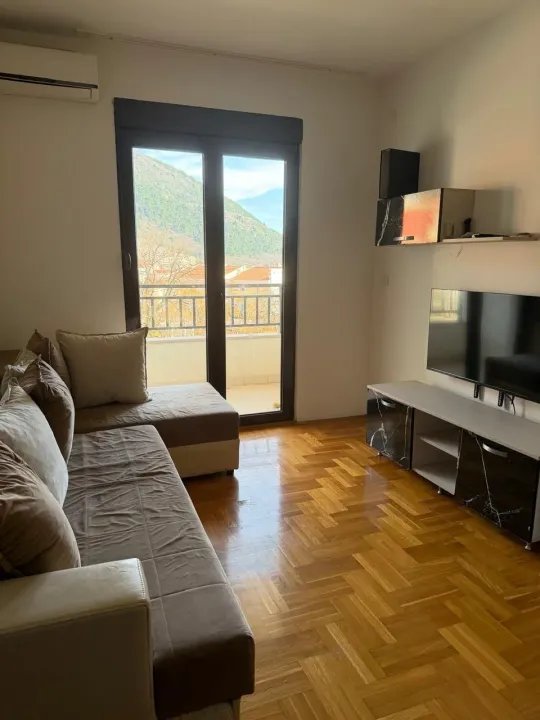 Rent, one bedroom apartment, 41m², Podmaine, Budva