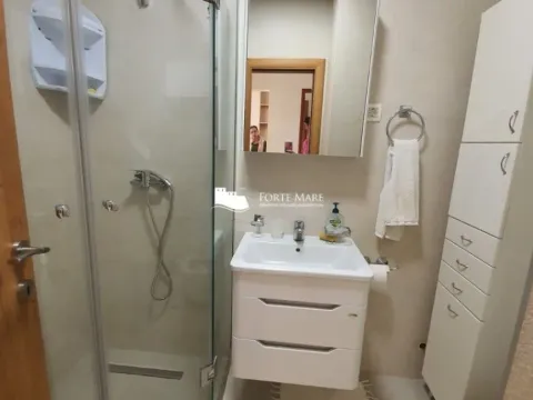 Sale, one bedroom apartment, 40m², Kalimanj, Tivat - image 6