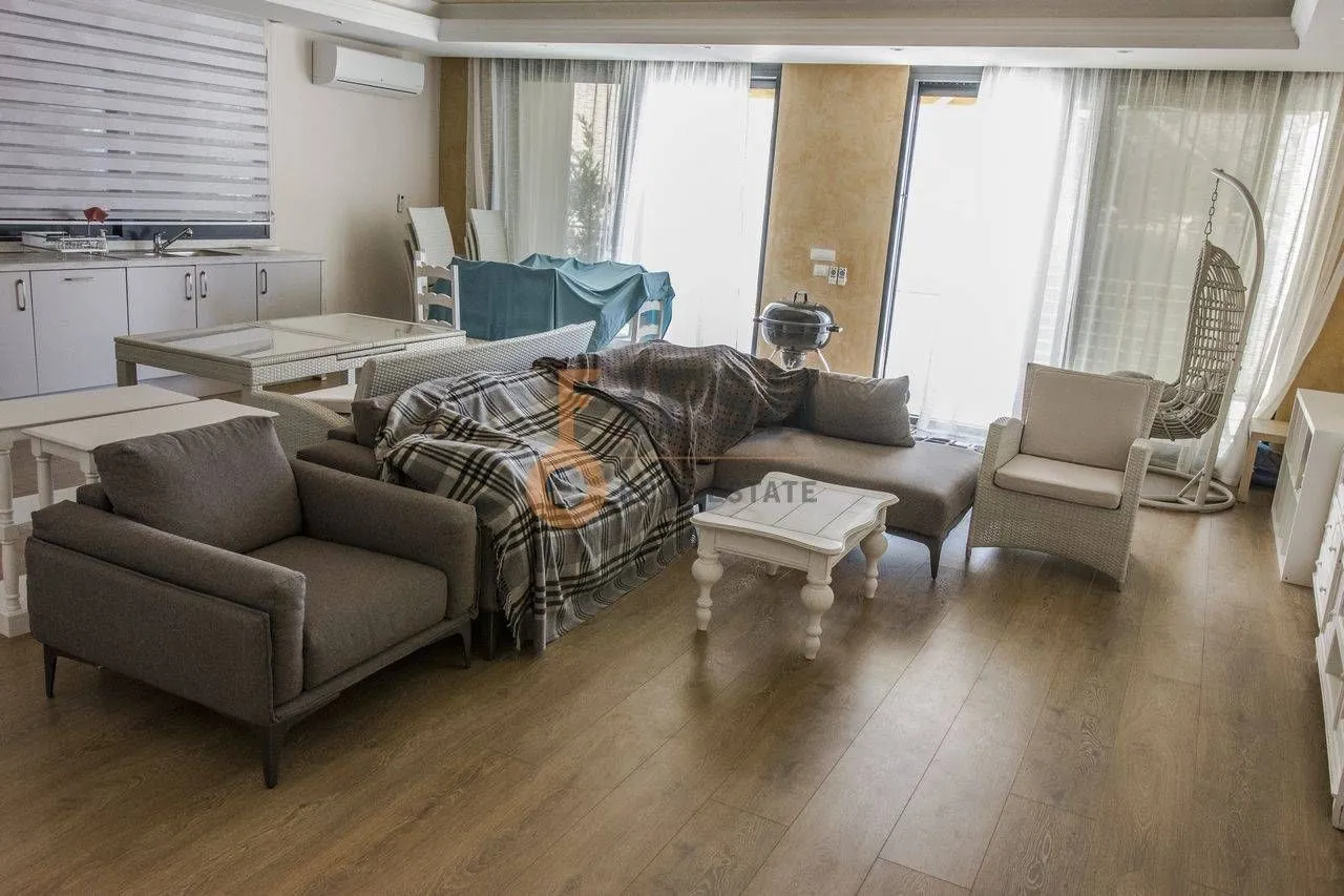 Prodaja, kuća, 586m², Kotor, Crna Gora