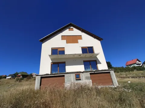 Prodaja, kuća, 240m², Centar, Žabljak - image 4