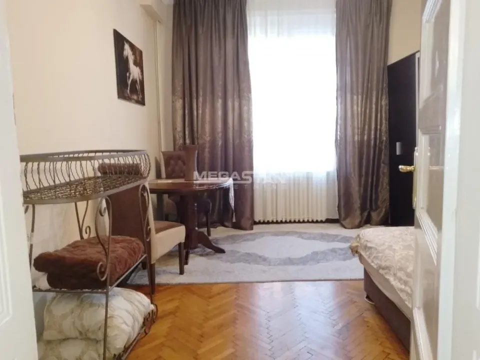 Sale, four bedroom apartment, 77m², Vračar Sve Podlokacije, Beograd