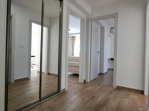 Rent, three bedroom apartment, 100m², Zagorič, Podgorica - image 12