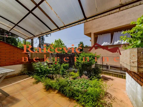 Sale, house, 250m², Brace Jerković, Voždovac Sve Podlokacije - image 20