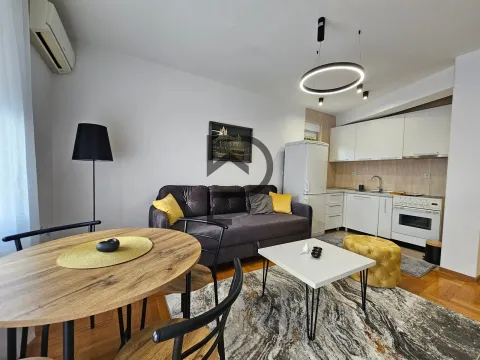 Prodaja, jednosoban stan, 41m², Drač, Podgorica - image 7