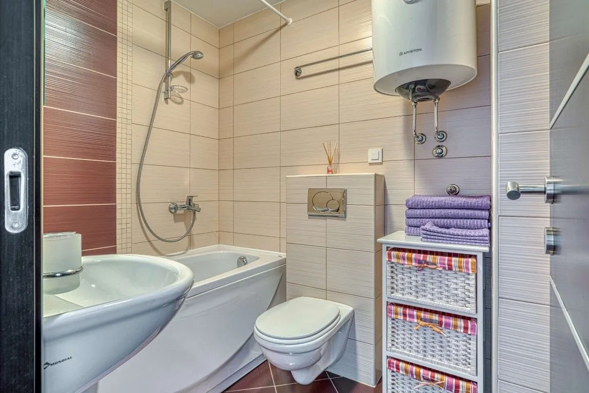 Sale, four bedroom apartment, 188m², Rozino, Budva
