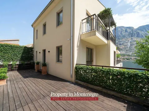 Prodaja, kuća, 520m², Muo, Kotor - image 31