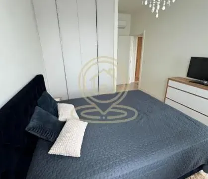 Izdavanje, trosoban stan, 84m², Savski Venac, Beograd - image 9