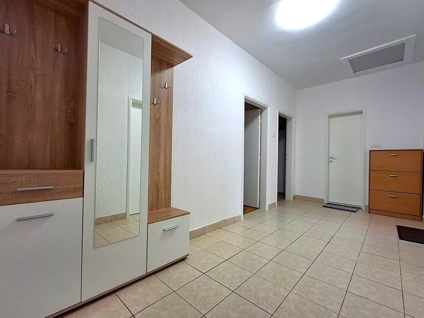 Rent, house, 123m², Masline, Podgorica