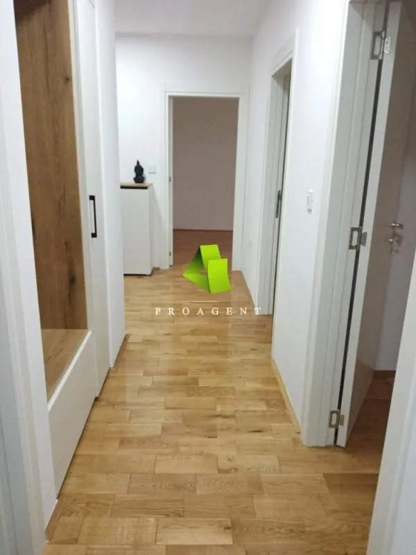 Rent, office space, 93m², Medijana, Niš