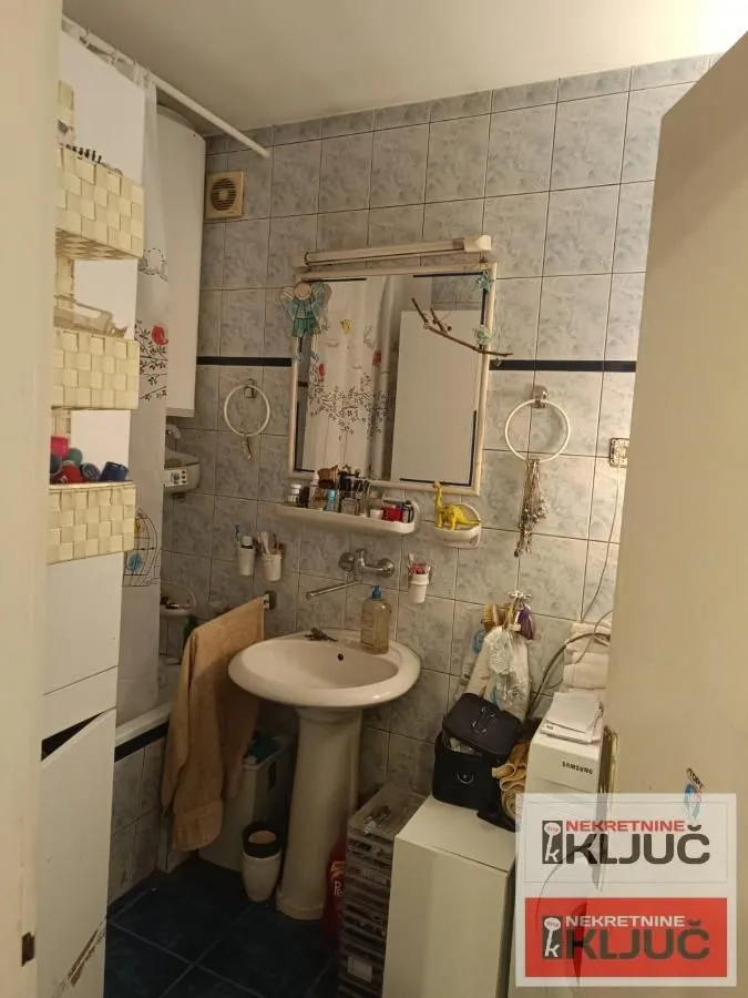 Prodaja, dvosoban stan, 77m², Centar, Novi Sad