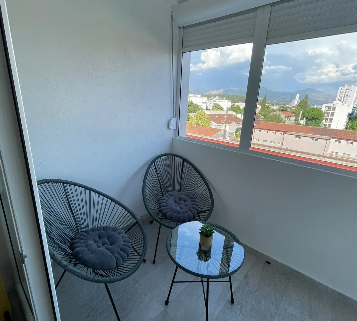 Rent, one bedroom apartment, 50m², Preko Morače, Podgorica