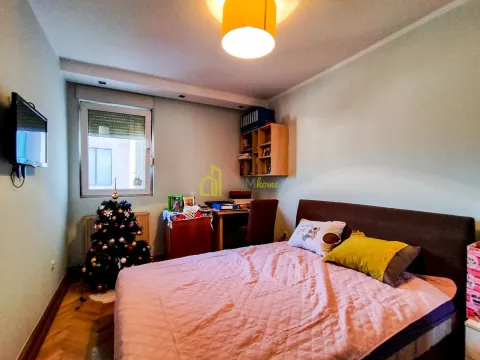 Prodaja, trosoban stan, 95m², Centar, Podgorica - image 21