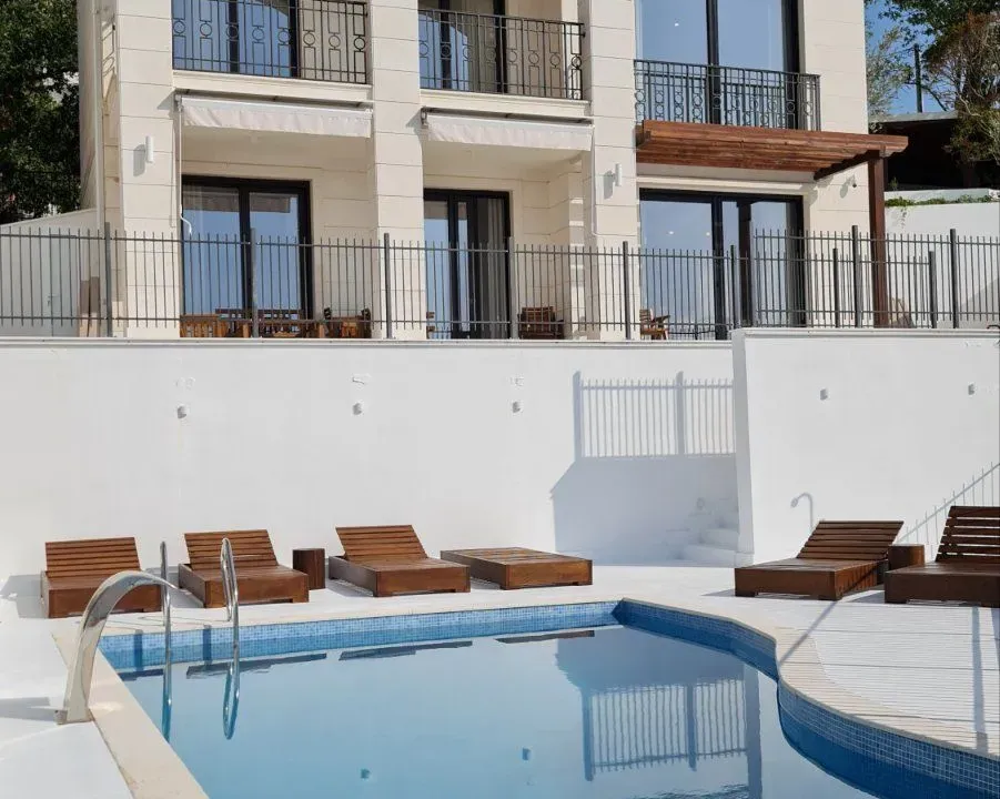 Prodaja, kuća, 270m², Reževići, Budva