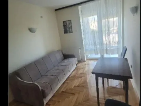 Stan in Nova Detelinara