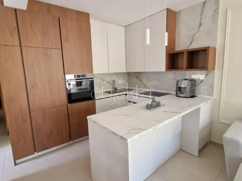 Izdavanje, stan, 60m², Kotor, Crna Gora - image 2