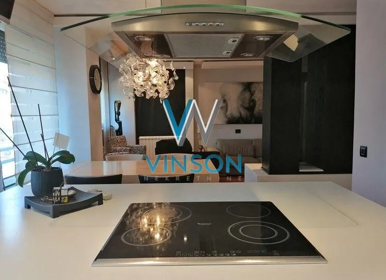 Izdavanje, trosoban stan, 90m², Bulevar Oslobodjenja, Novi Sad Sve Podlokacije