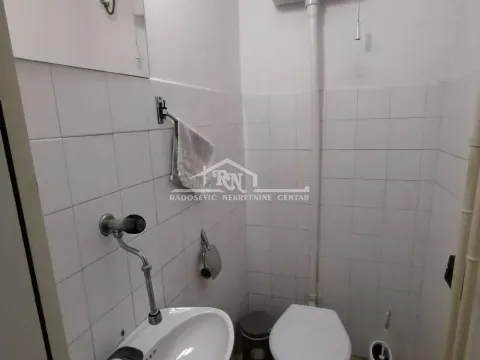 Izdavanje, trosoban stan, 78m², Zemun Sve Podlokacije, Beograd - image 12