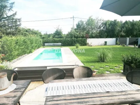 Prodaja, kuća, 200m², Čortanovci, Inđija - image 32