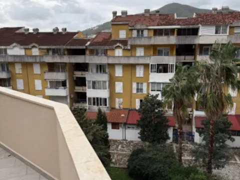 Sale, one bedroom apartment, 55m², Adok, Budva - image 10