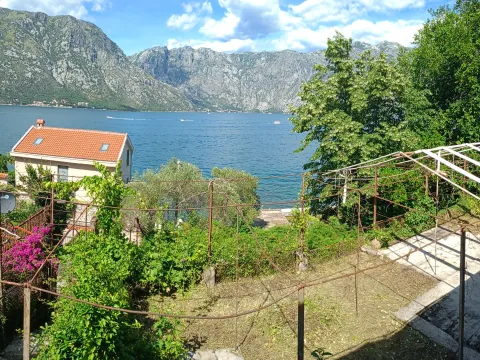 Zemljište in Donji Stoliv