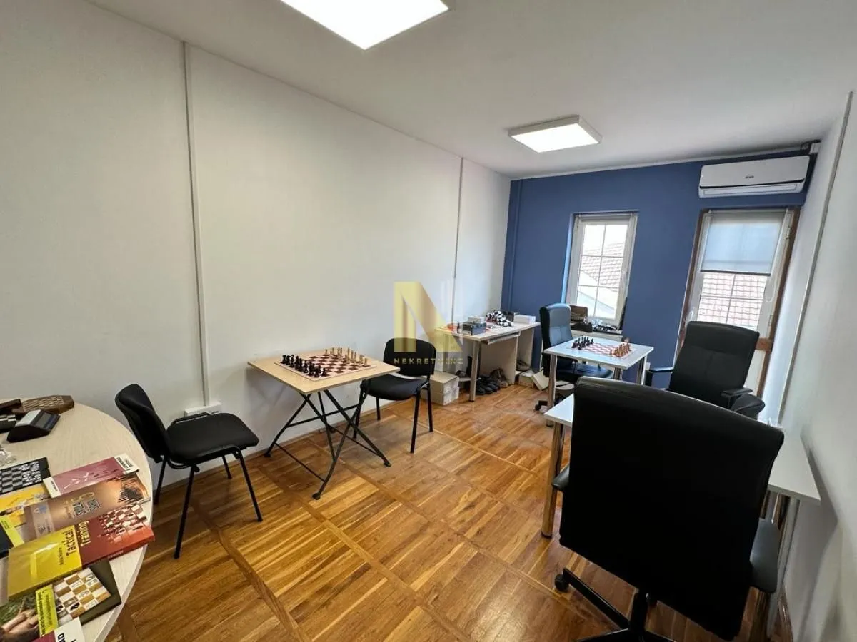 Rent, office space, 182m², Centar, Novi Sad
