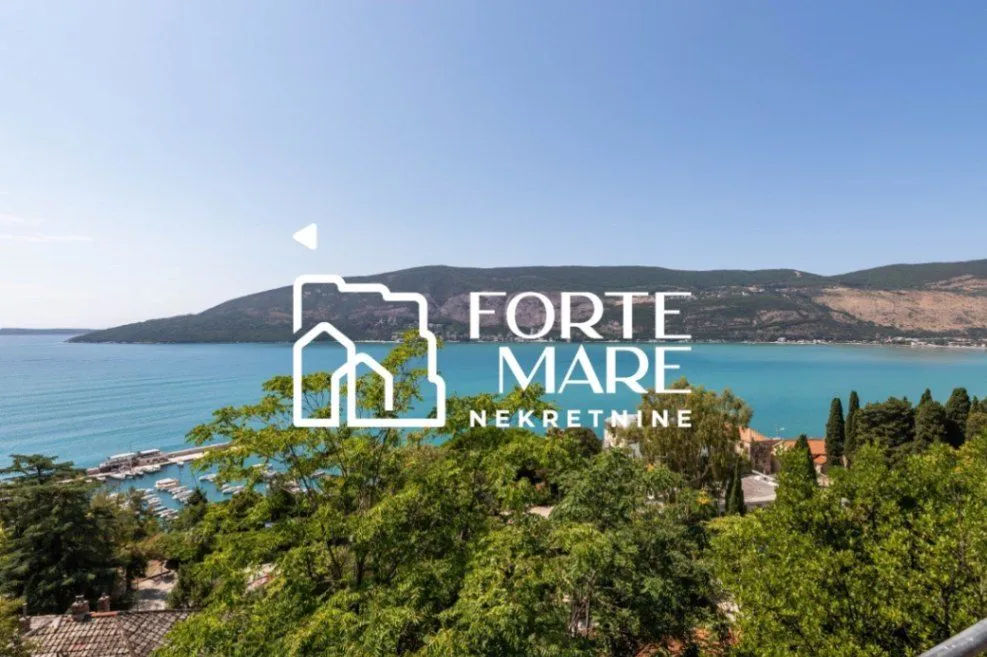 Prodaja, dvosoban stan, 70m², Herceg Novi, Crna Gora