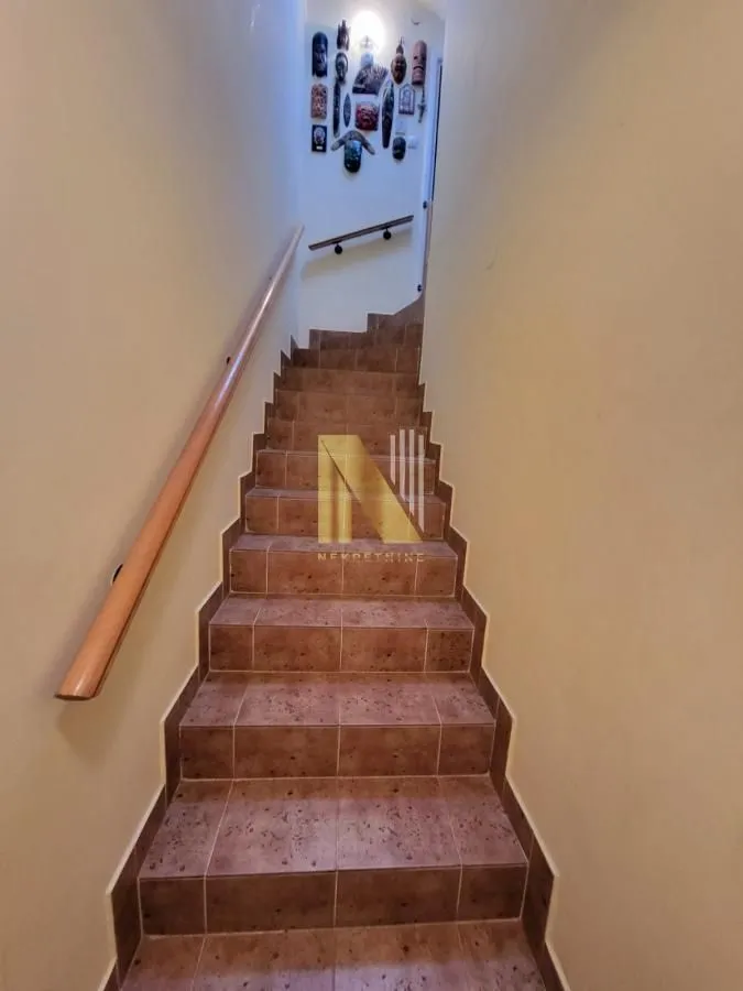 Prodaja, trosoban stan, 80m², Nova Detelinara, Novi Sad Sve Podlokacije