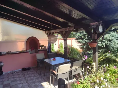 Prodaja, kuća, 214m², Aleksandrovo, Subotica - image 6