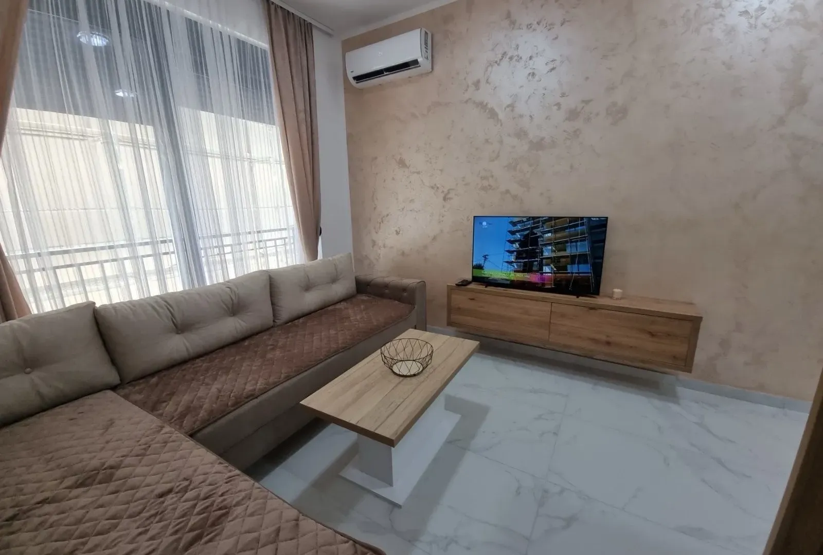 Rent, studio apartment, 25m², Bečići, Budva