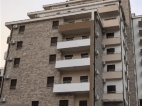 Rent, one bedroom apartment, 47m², Bečići, Budva - image 2