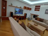 Izdavanje, stan, 156m², Kalenić Pijaca, Vračar Sve Podlokacije - image 4