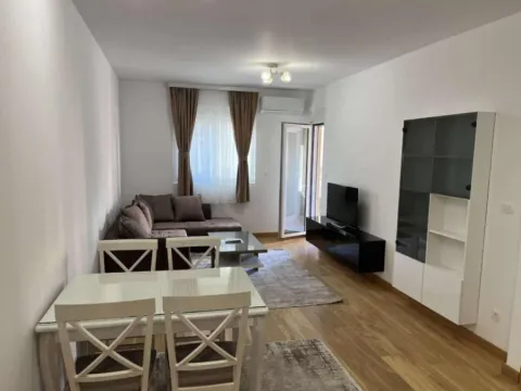 Izdavanje, jednosoban stan, 50m2, New City, Podgorica Izdavanje, jednosoban stan, 50m2, New City, Podgorica