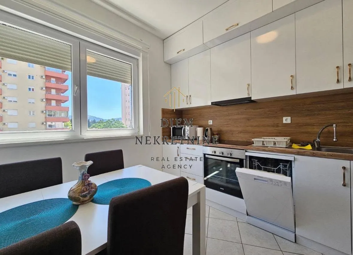Rent, one bedroom apartment, 40m², Centar, Bar
